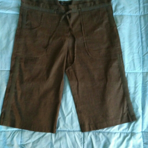 BCBG MAXAZRIA Linen Capri Pants - Picture 7 of 8